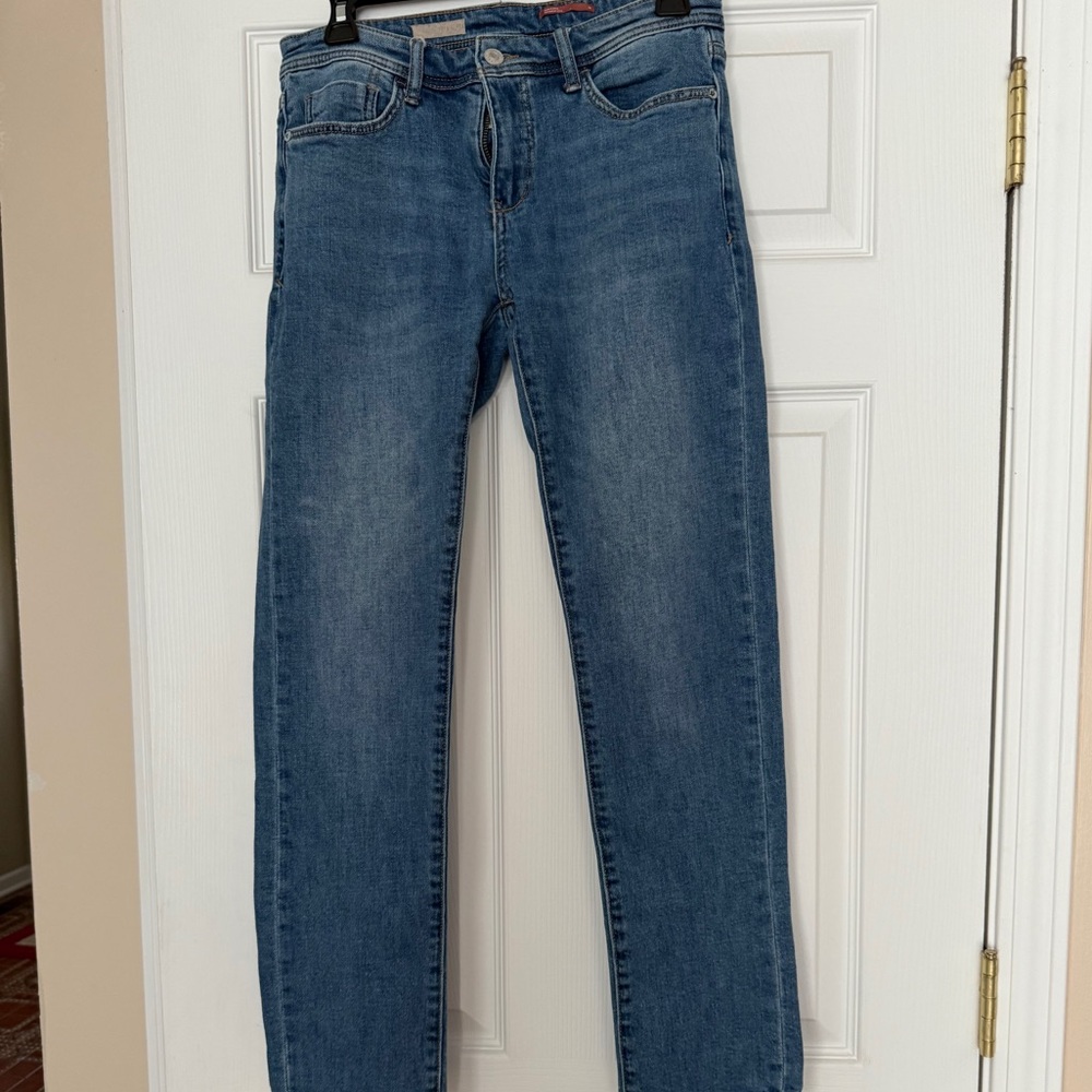 Pilcro Blue Straight Leg Jeans Versatile Everyday Style